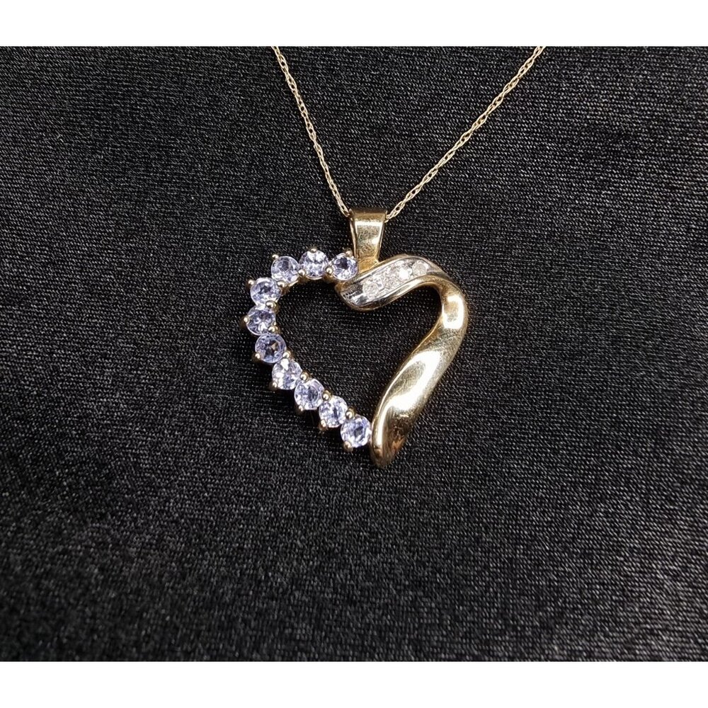 Vintage Early 2000s 10K Gold Tanzanite & Diamond Heart Pendant Necklace